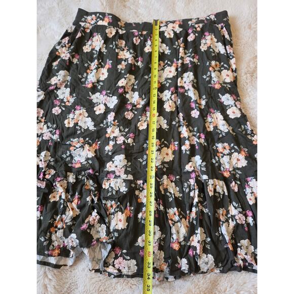 TORRID Tea Length Floral Cami Two Piece Set NWT Size 4 - Picture 6 of 10